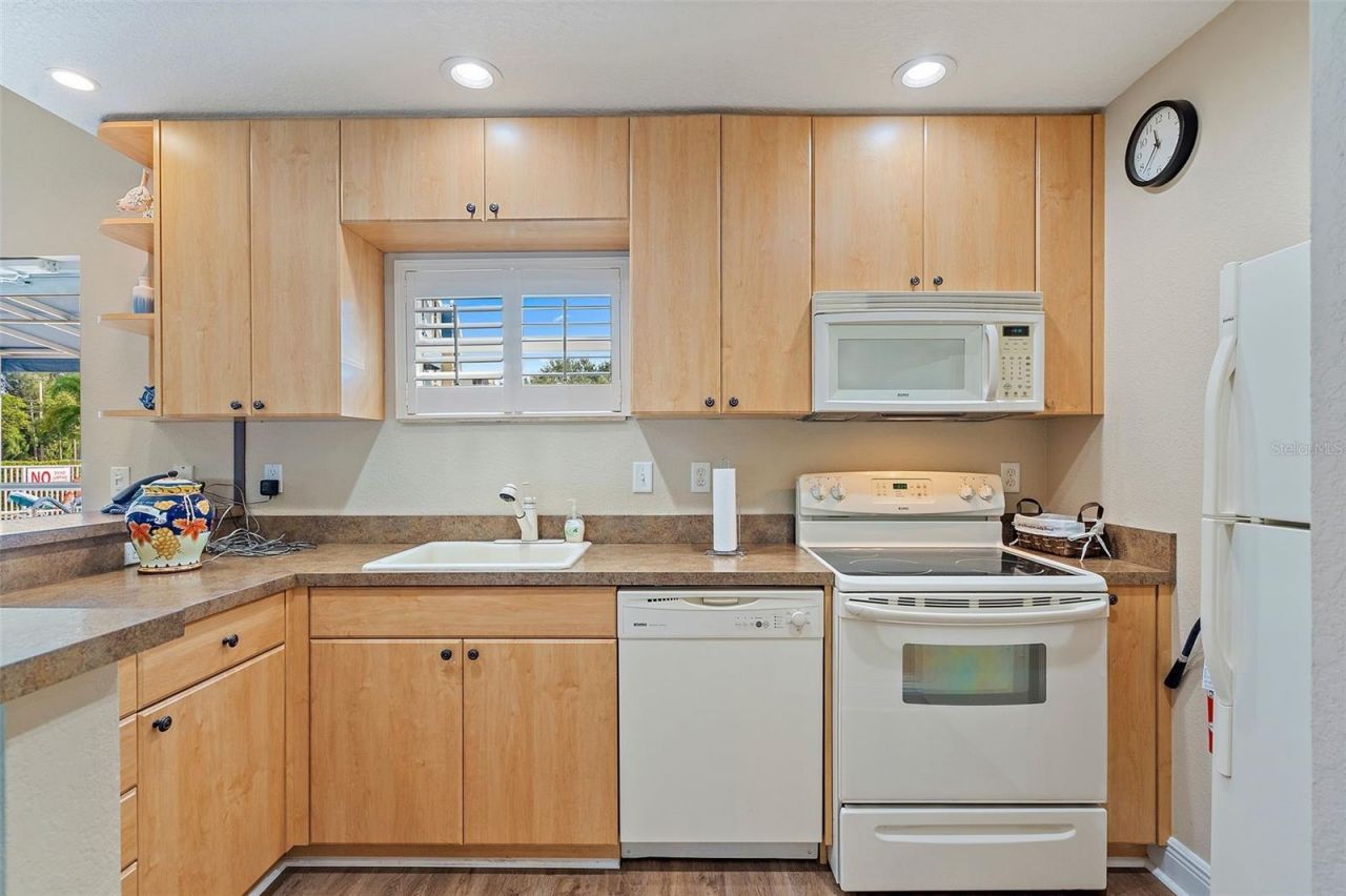 960 Starkey Road , Unit 5406, Largo, FL 33771 Photo