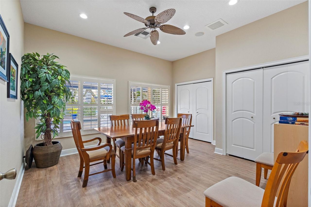 960 Starkey Road, Unit 5406, Largo, FL 33771 Photo