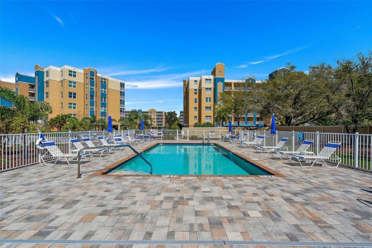 960 Starkey Road, Unit 5406, Largo, FL 33771 Photo