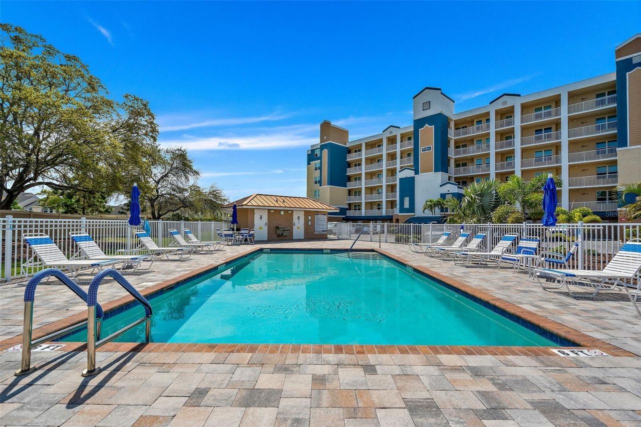 960 Starkey Road, Unit 5406, Largo, FL 33771 Photo