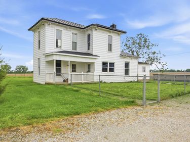 10889 W 800 S. Road, Redkey, IN 47373