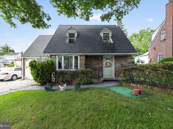 1424 BURMONT ROAD , HAVERTOWN, PA 19083
