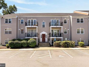 9445 FAIRFAX BOULEVARD, Unit 102, FAIRFAX, VA 22031