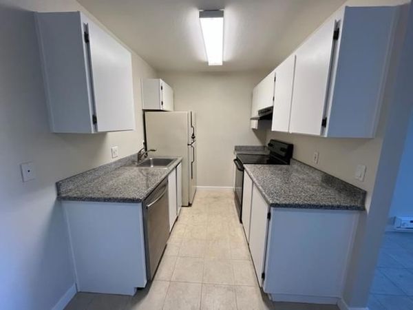 402 Boardwalk Avenue , Unit 23, San Bruno, CA 94066