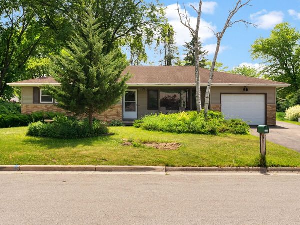 5319 Autumn Lane, McFarland, WI 53558