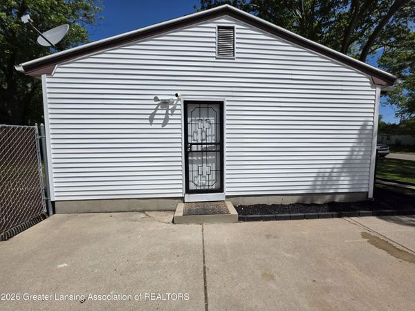 4808 Anson Street, Lansing, MI 48911
