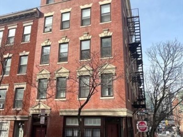 59 Phillips Street, Unit 7, Boston, MA 02114