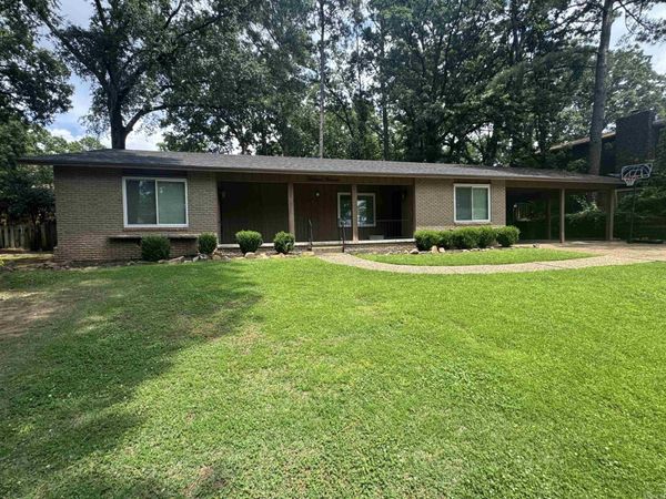 1311 Starfield Road , North Little Rock, AR 72116