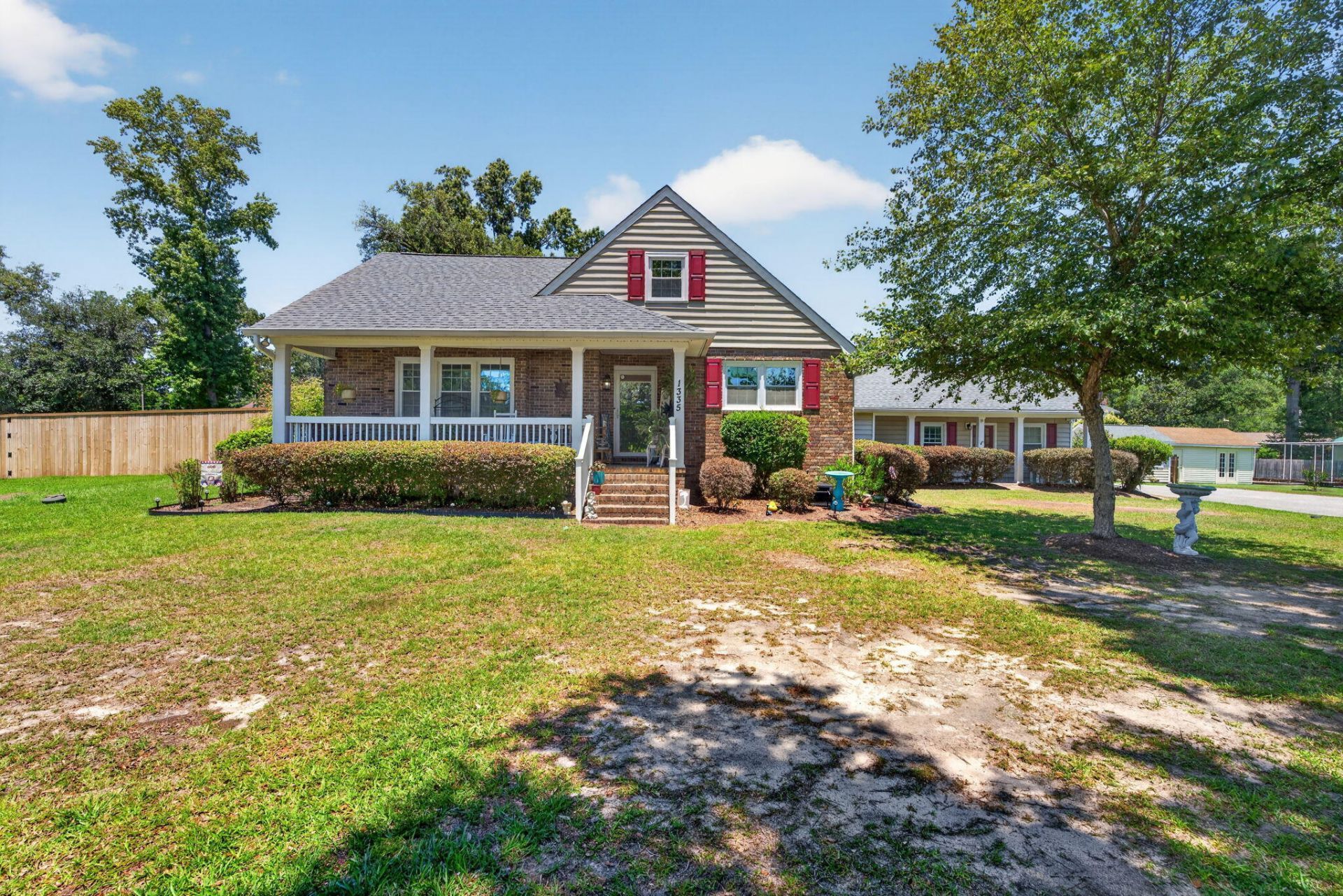 1335 Dennis Boulevard Photo 10
