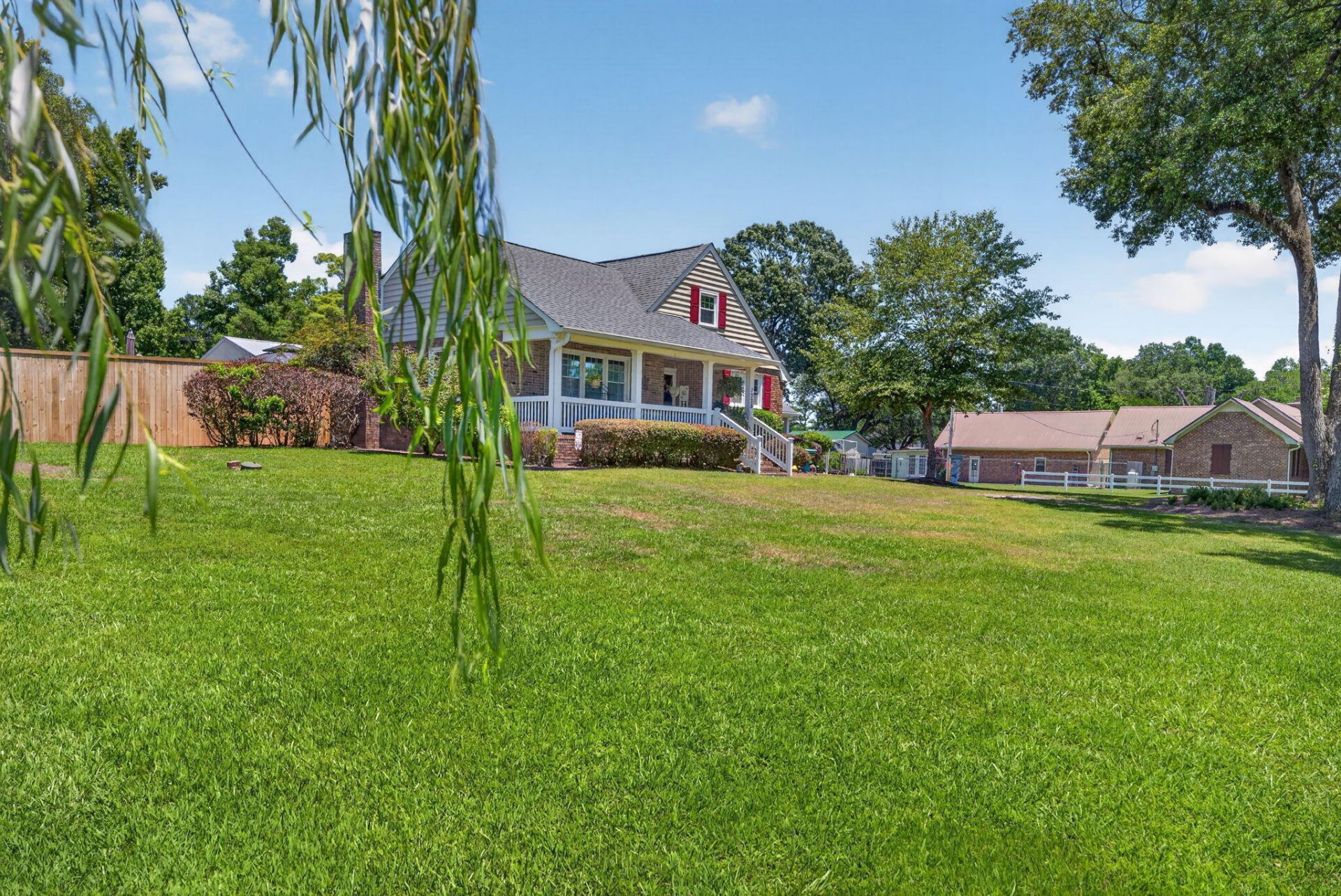 1335 Dennis Boulevard Photo 12