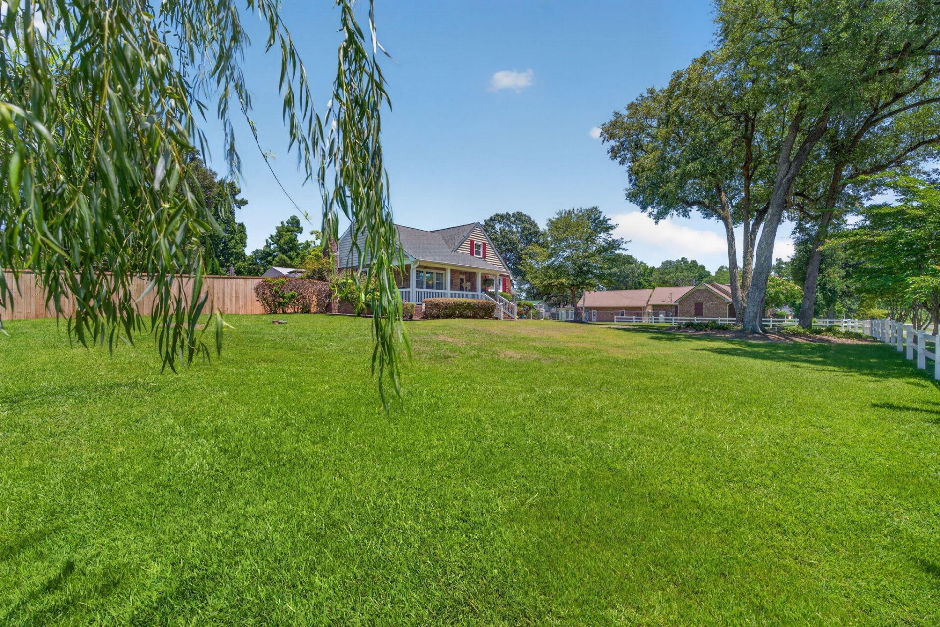 1335 Dennis Boulevard Photo 13