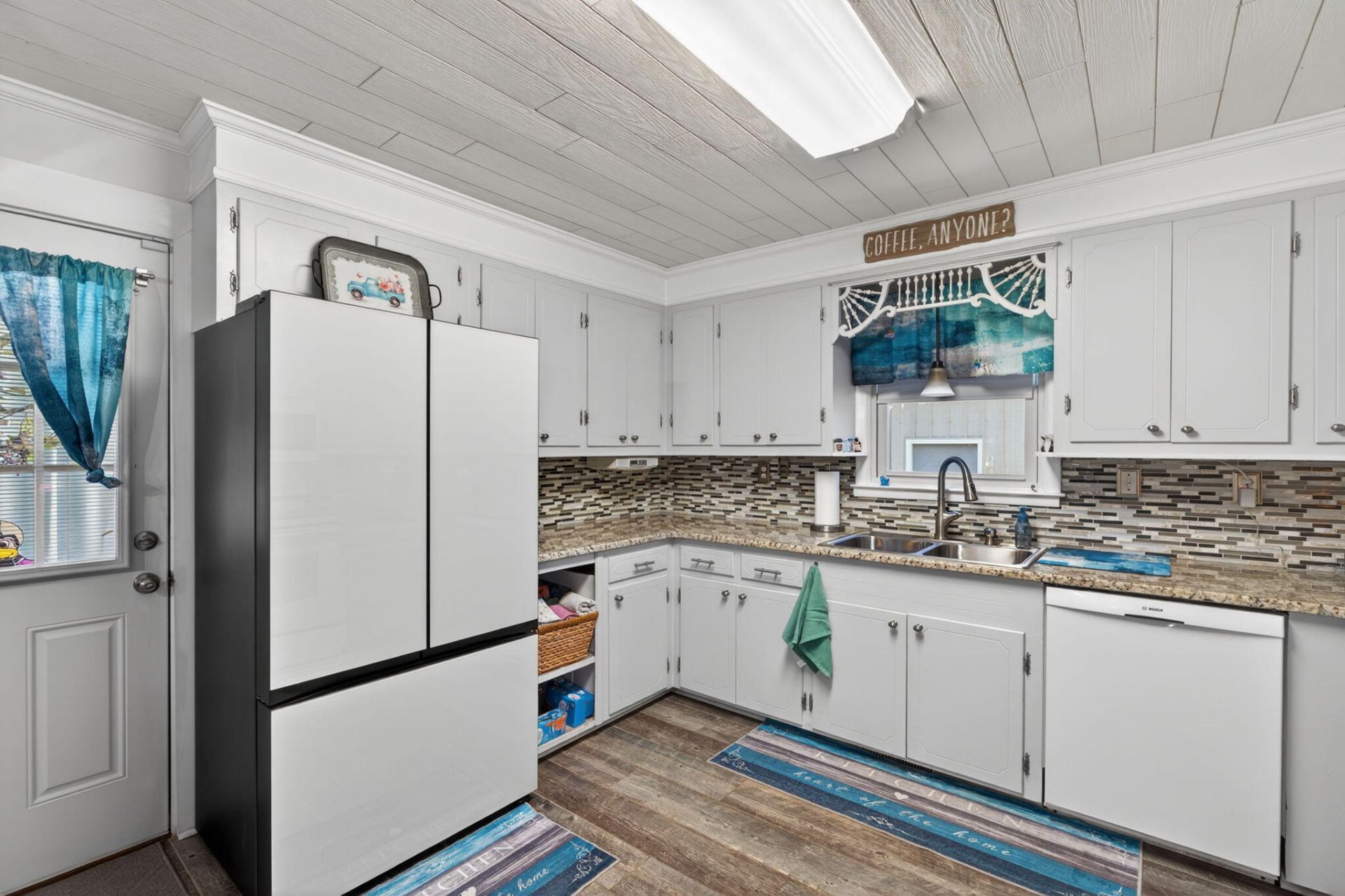 1335 Dennis Boulevard Photo 25