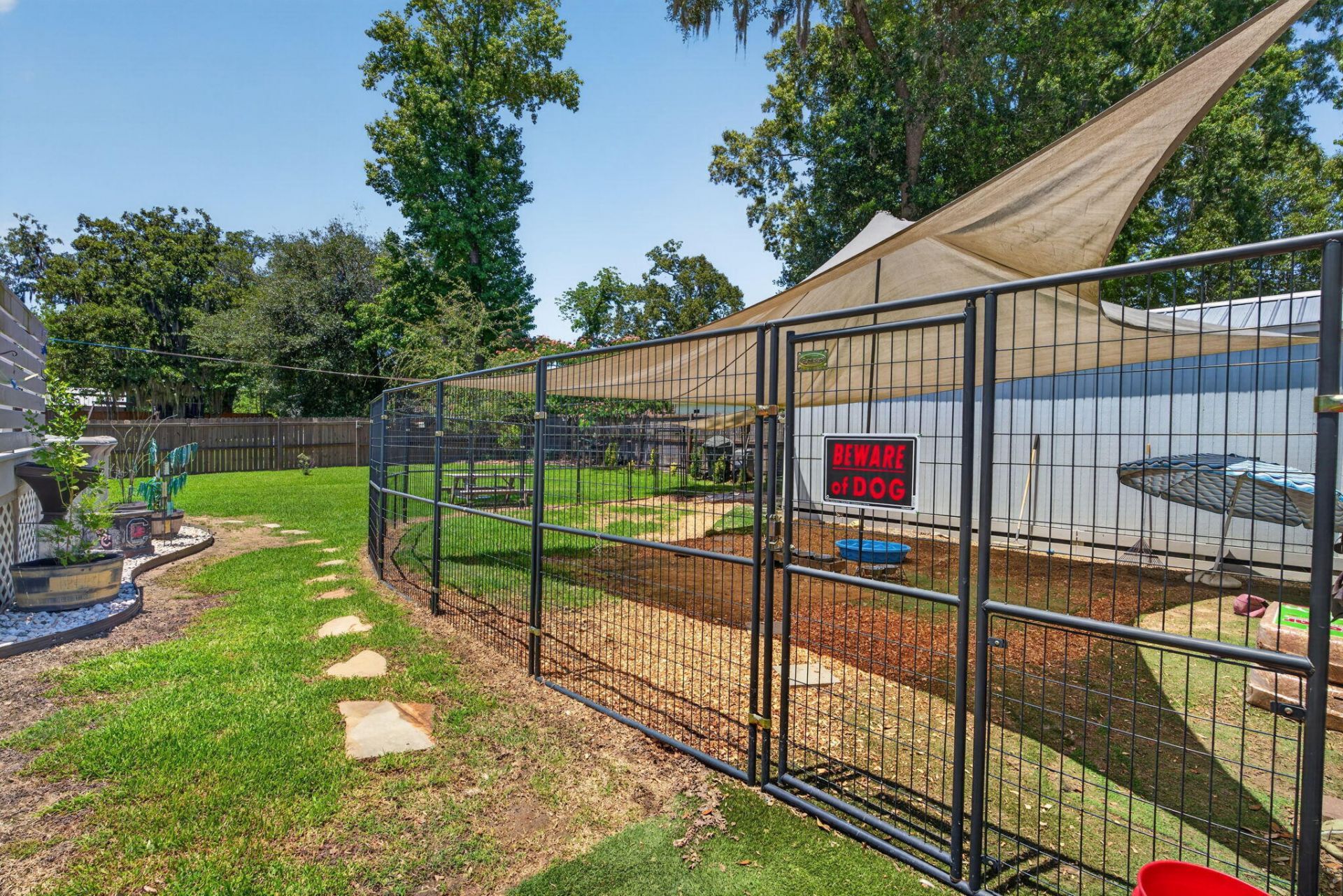 1335 Dennis Boulevard Photo 62