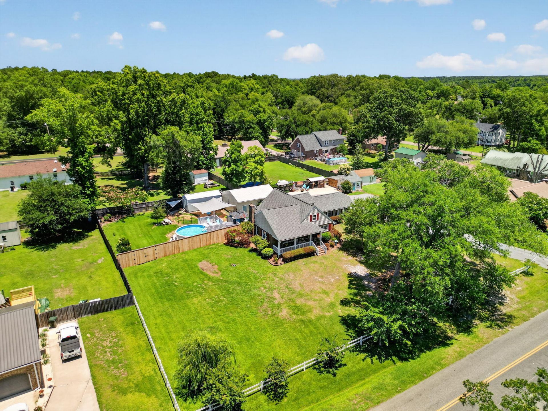 1335 Dennis Boulevard Photo 68