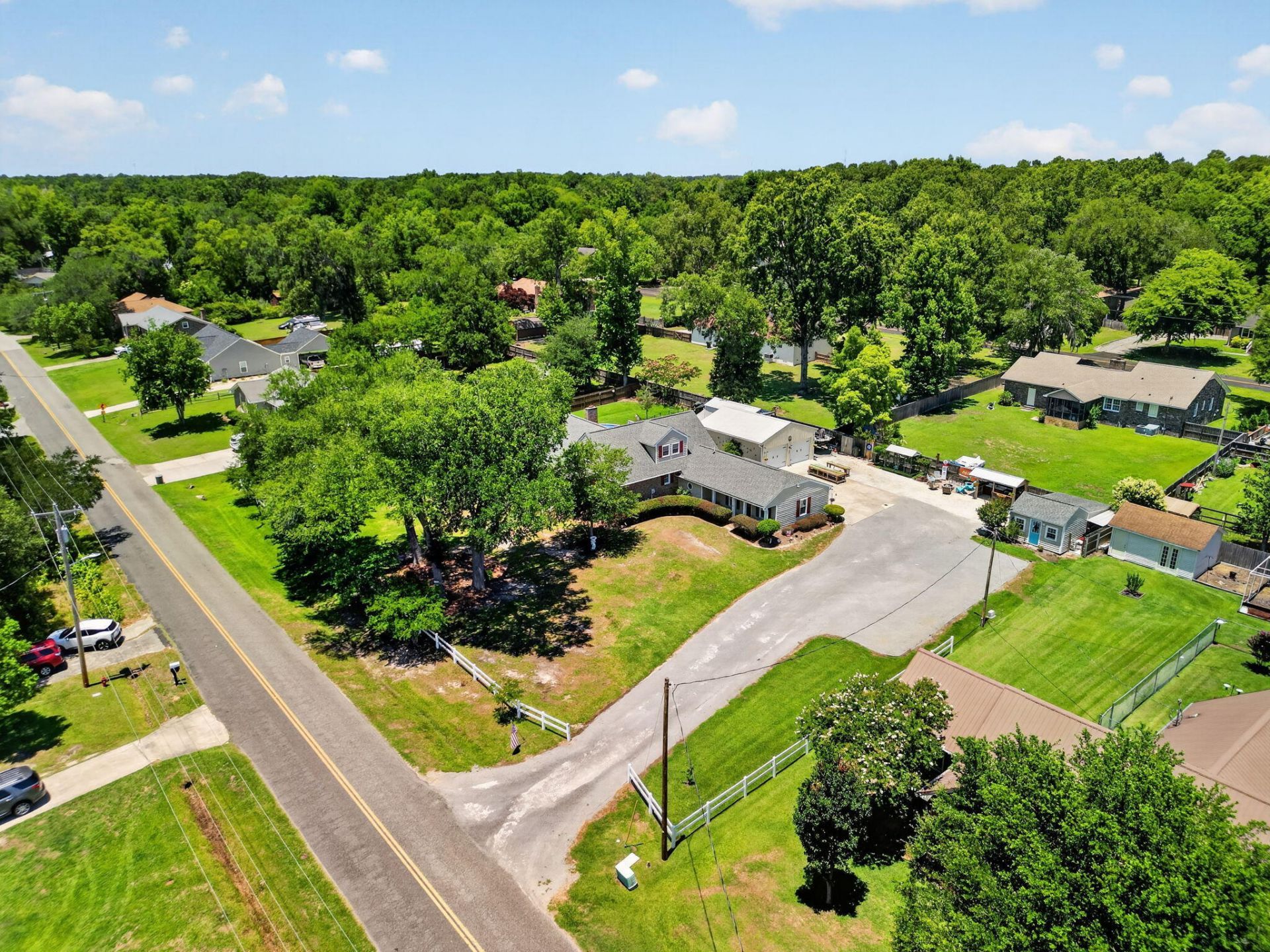 1335 Dennis Boulevard Photo 70