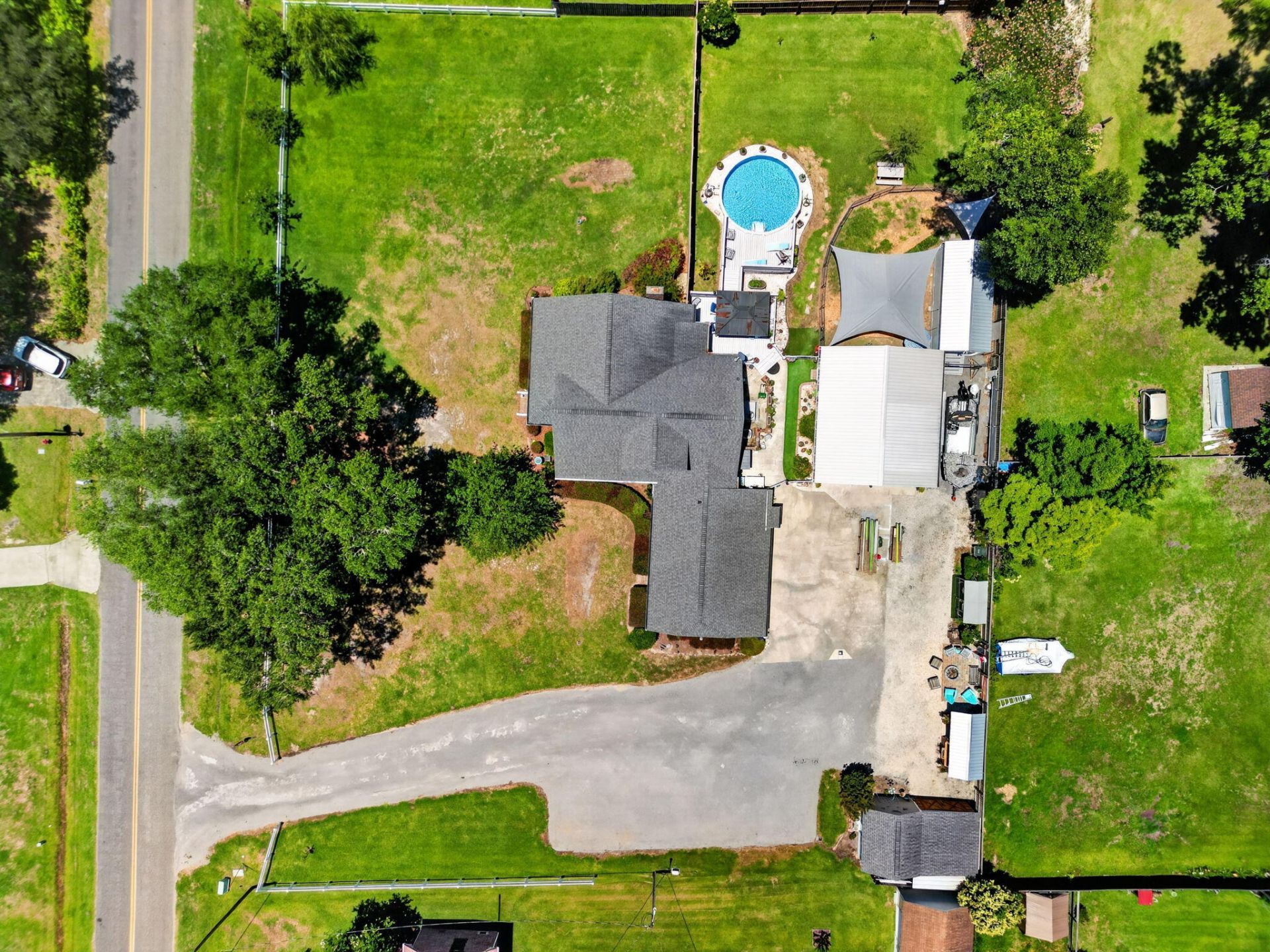 1335 Dennis Boulevard Photo 75