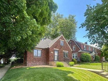 528 E CHERRY STREET , PALMYRA, PA 17078