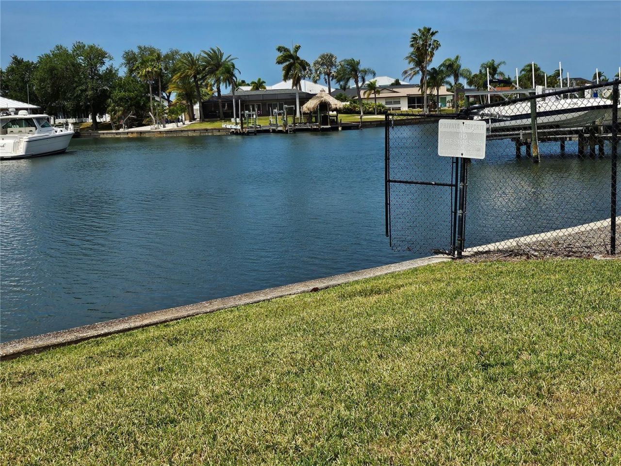 1028 Apollo Beach Boulevard , Unit 19, Apollo Beach, FL 33572 Photo