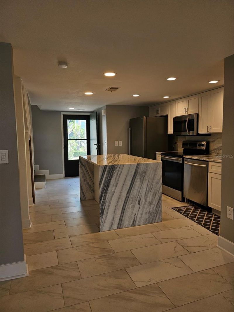 1028 Apollo Beach Boulevard , Unit 19, Apollo Beach, FL 33572 Photo