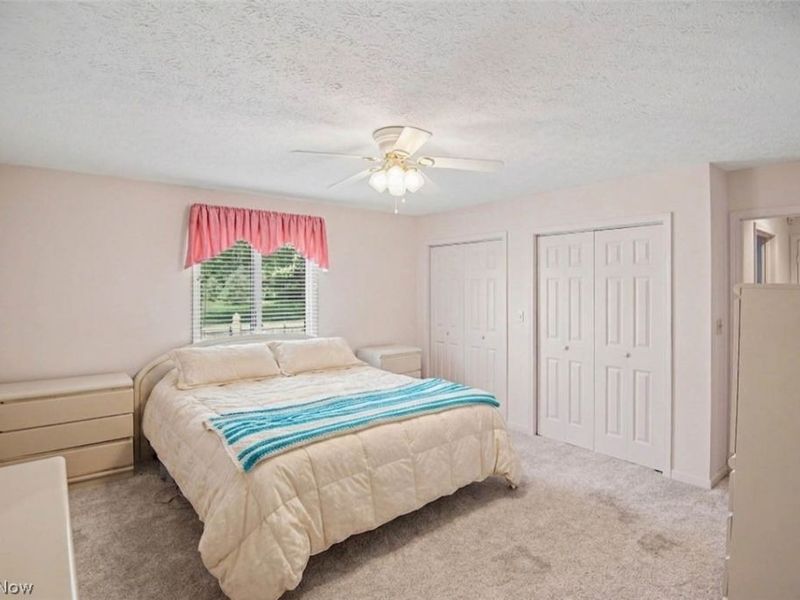 2345 Whispering Meadows Drive NE, Unit B, Warren, OH 44483 Photo 10