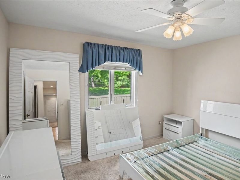 2345 Whispering Meadows Drive NE, Unit B, Warren, OH 44483 Photo 13