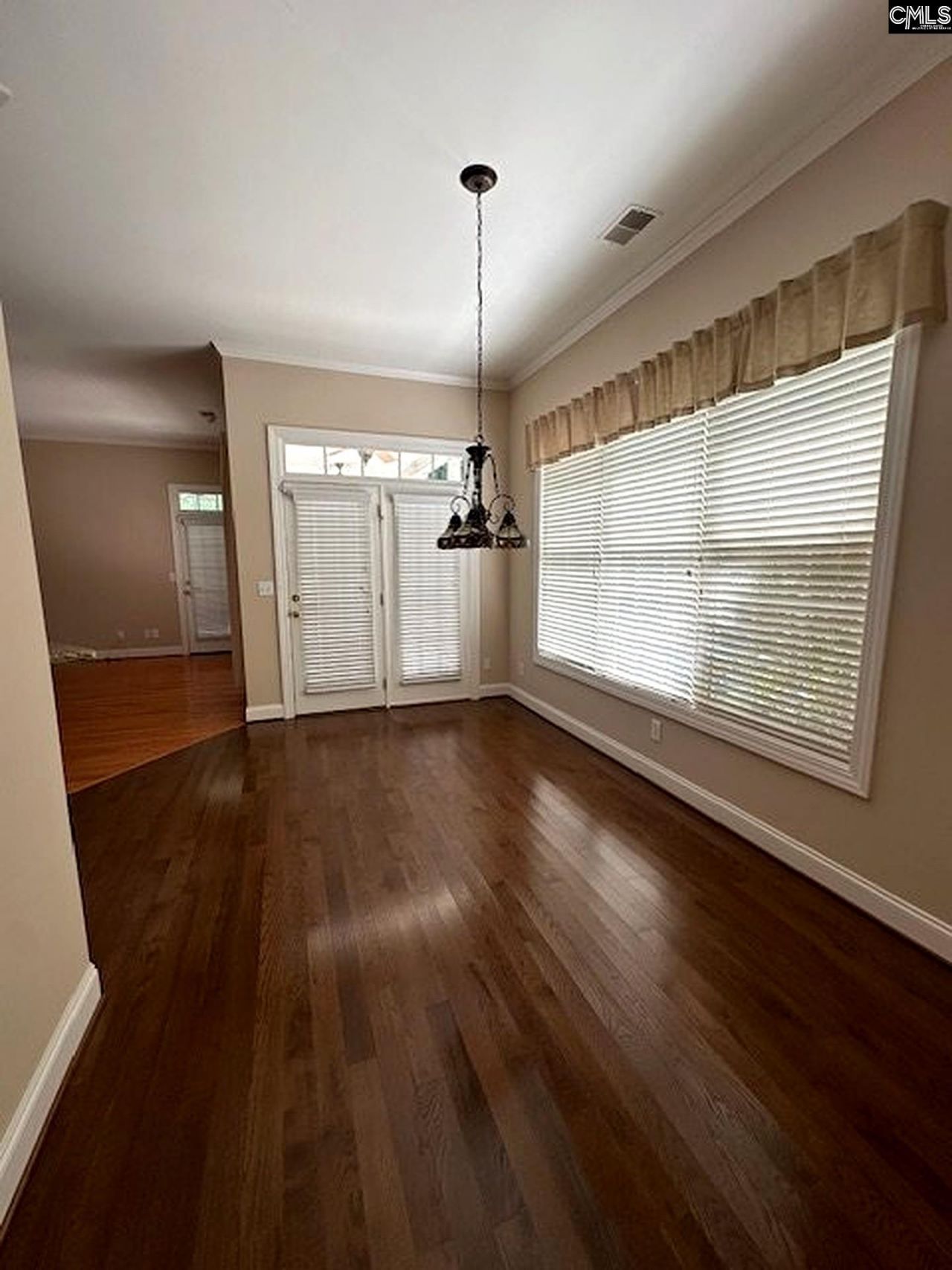 216 Pointe Overlook Drive  Photo 10
