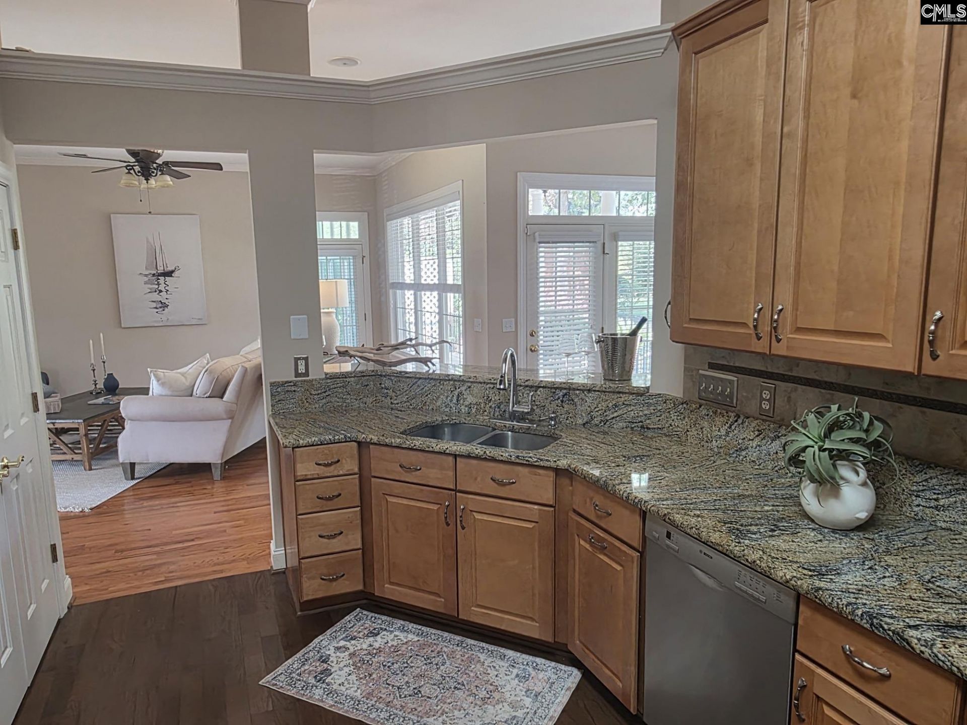 216 Pointe Overlook Drive Photo 16