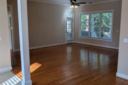 216 Pointe Overlook Drive photo 4