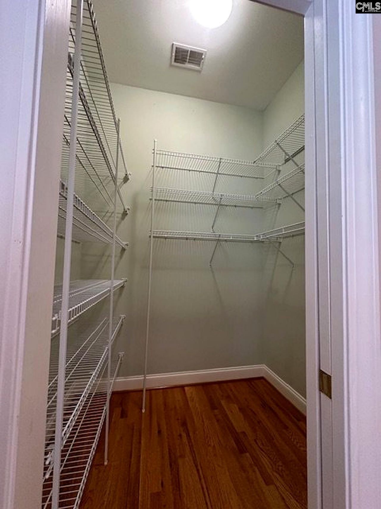 216 Pointe Overlook Drive  Photo 6