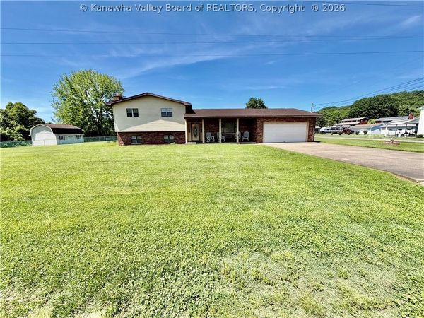 50 McMechan Street, Ravenswood, WV 26164
