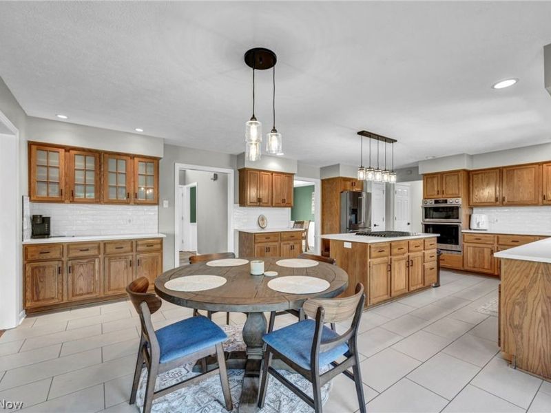 1207 Pennyroyal Circle, Medina, OH 44256 Photo 6