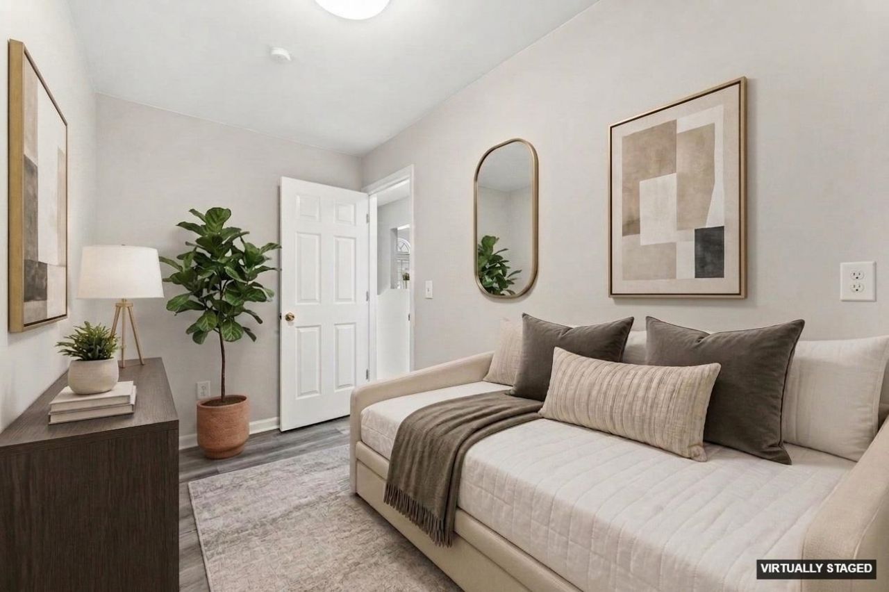 4654 Fringetree Dr. Photo 13