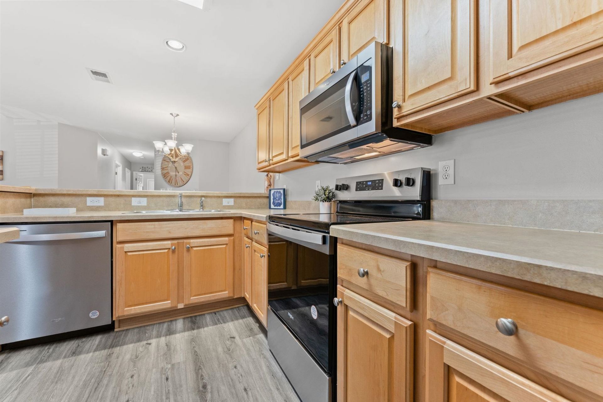 4654 Fringetree Dr. Photo 26