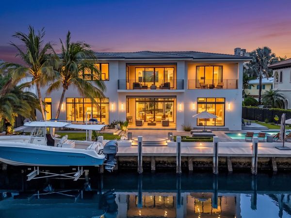 3711 NE 30th Avenue, Lighthouse Point, FL 33064