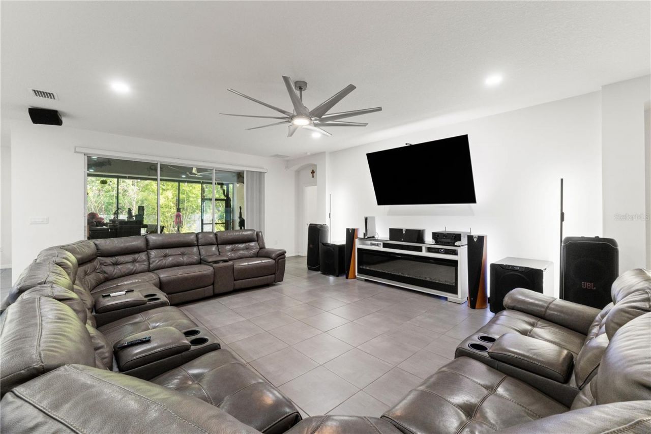 3763 Autumn Amber Drive, Spring Hill, FL 34609 Photo