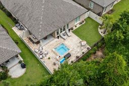409 Pompano Court photo 4