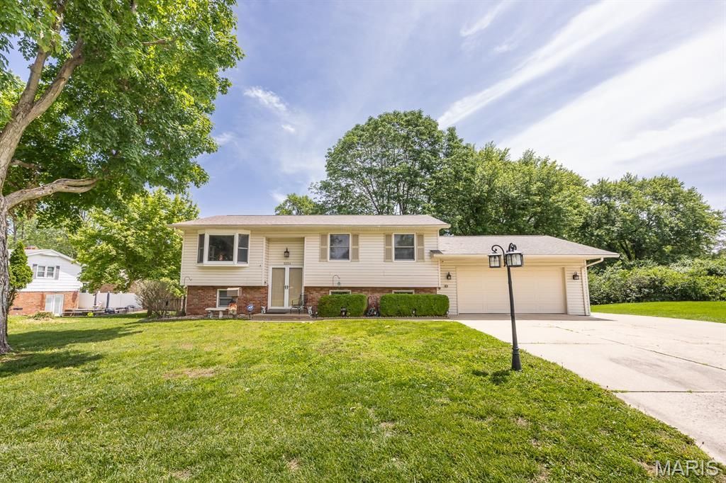 1204 Southview Drive, O Fallon, IL 62269 Main Photo