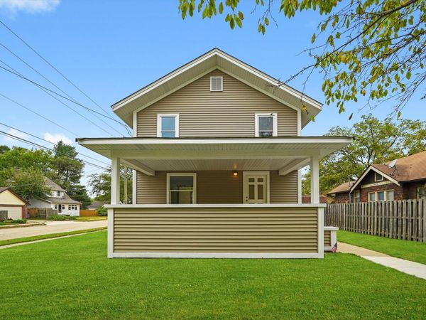 1604 Grant Avenue , Rockford, IL 61103