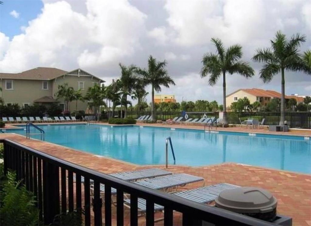 1717 Borrego Way, Unit 5, West Palm Beach, FL 33401 Photo