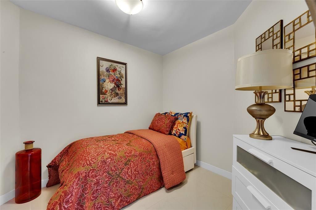 2821 N Ocean Boulevard, Unit 307s, Fort Lauderdale, FL 33308 Photo