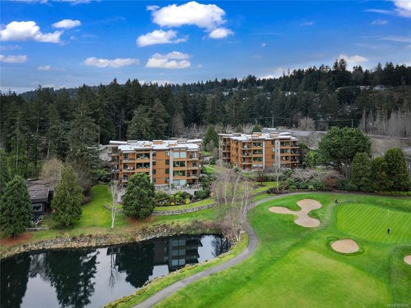 5327 Cordova Bay Rd, Unit #403, Saanich, BC V8Y 2L3