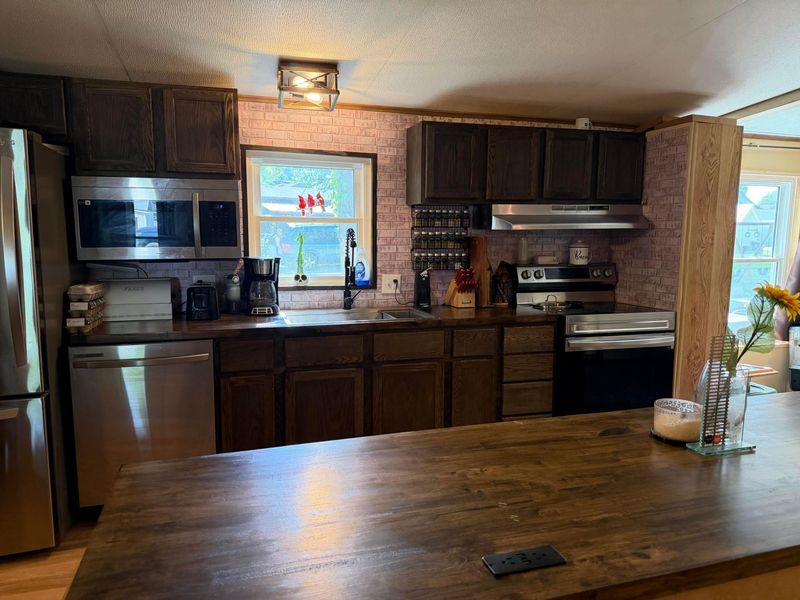 94 Market Street, Carroll, OH 43112 Photo 3