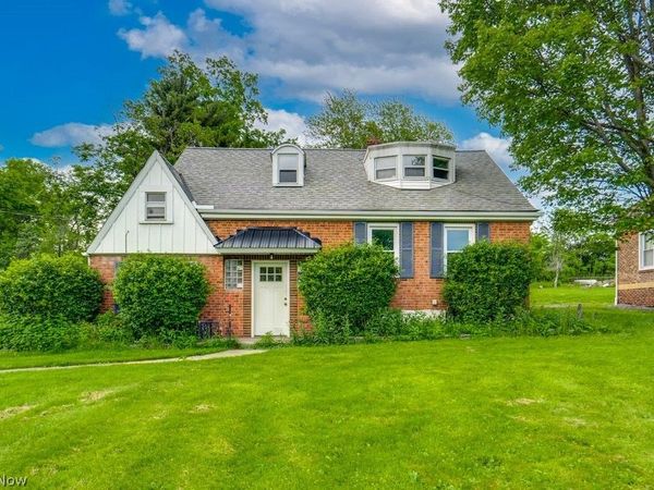 12335 Sunset Drive , Garfield Heights, OH 44125