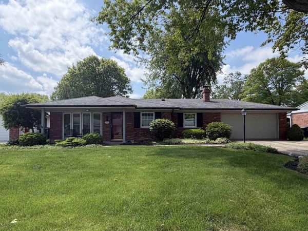 4221 N Lancaster Drive, Muncie, IN 47304