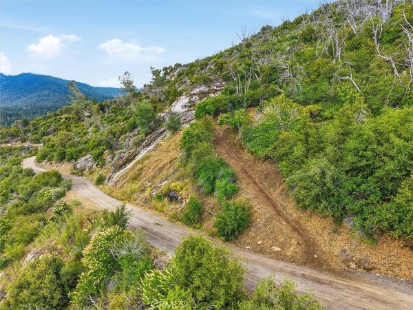 4 Harris Road, Mariposa, CA 95338
