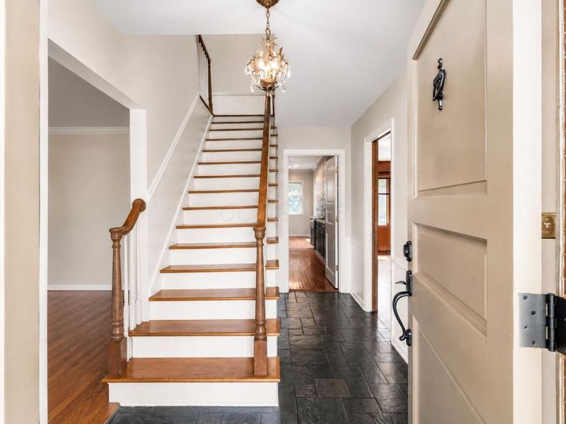 4350 Crown Point Drive, Columbus, OH 43220 Photo 12