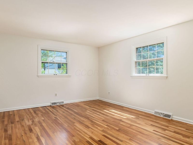 4350 Crown Point Drive, Columbus, OH 43220 Photo 33