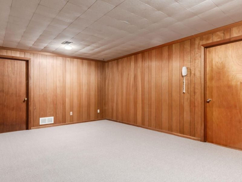 4350 Crown Point Drive, Columbus, OH 43220 Photo 48