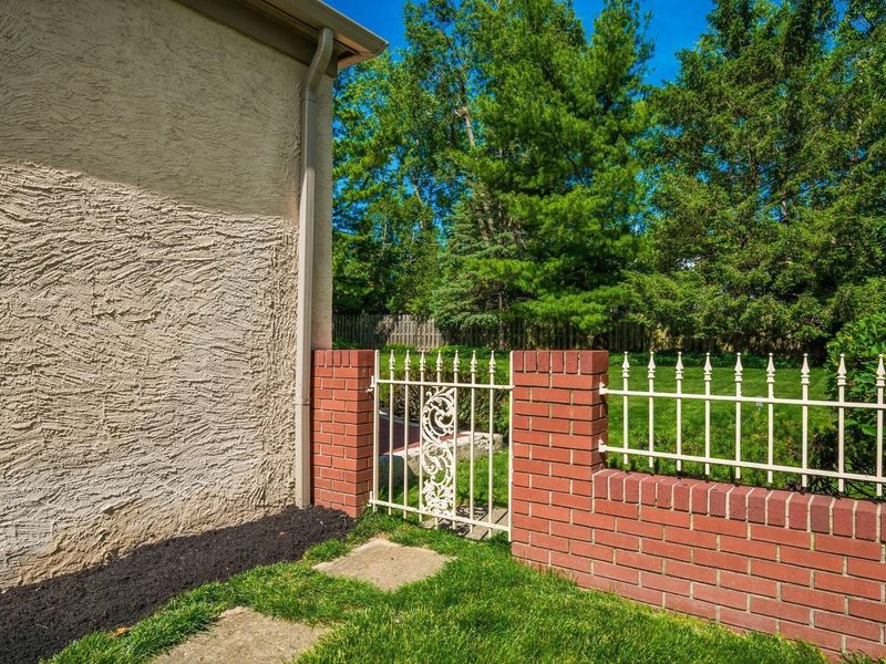 4350 Crown Point Drive, Columbus, OH 43220 Photo 50