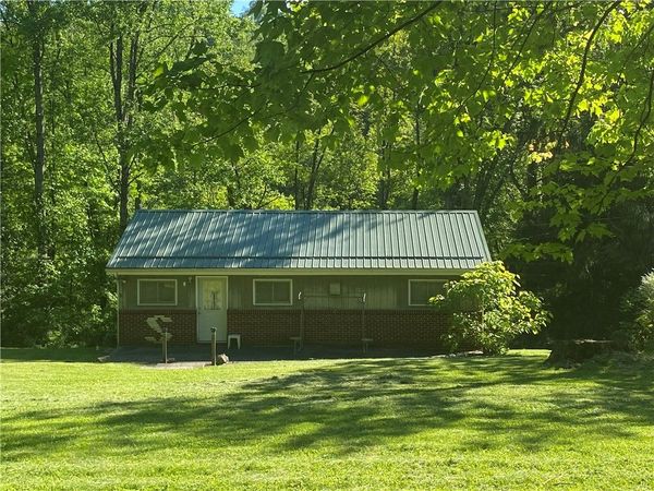 127 1st Street, Uniontown, PA 15401